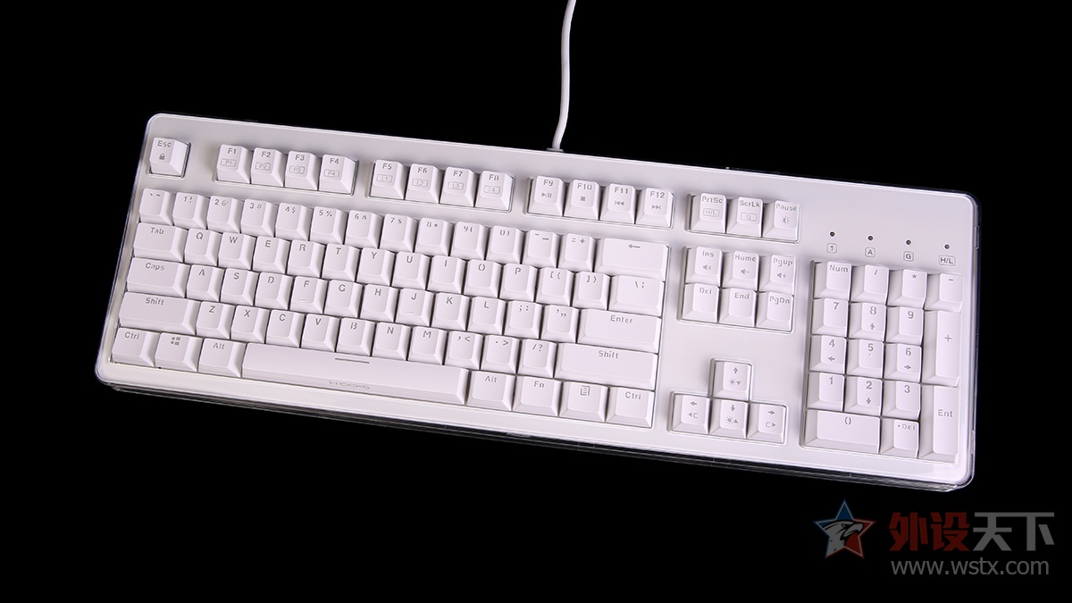 这款键盘有点厉害：可调键程、可在右上方组装乐高模型，最重要的是它有10种灯效