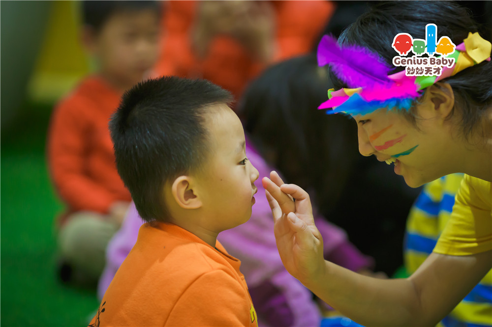 宝宝出汗多后背都是湿的,宝宝出汗多全身湿湿的