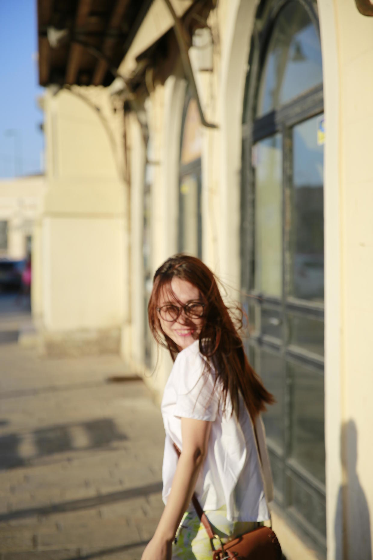 以色列特拉维夫闹市区 (以色列特拉维夫白色之城繁荣原因)