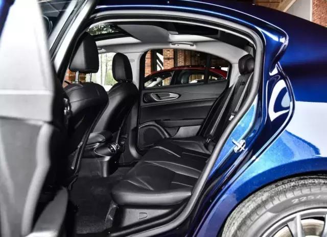 试驾2023款阿尔法罗密欧giulia,阿尔法罗密欧stelvio原创试驾