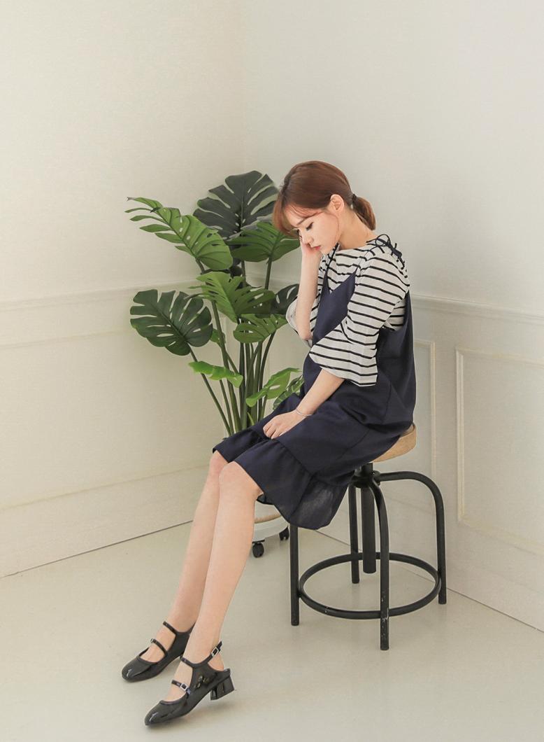 韩版复古条纹米奇大t恤,黑白条纹长袖t恤怎么搭配裤子