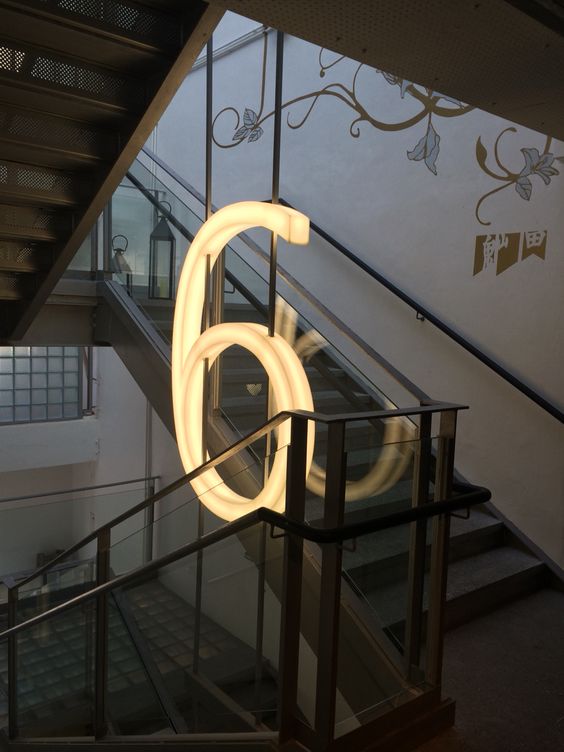 100个创意引导标识牌图片,创意标志牌图片