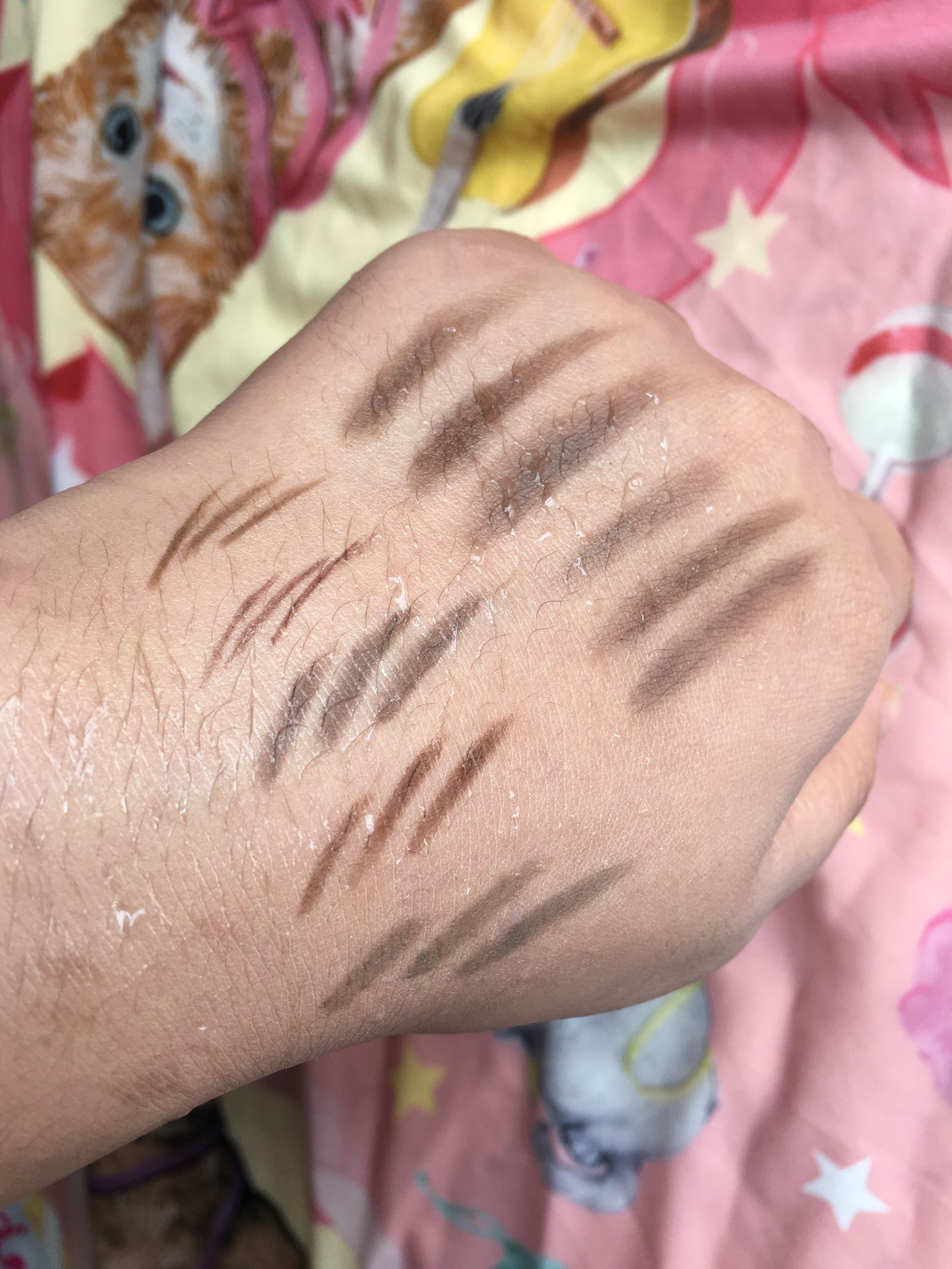 kate眉粉哪个色好用,KATE三色眉粉好用吗