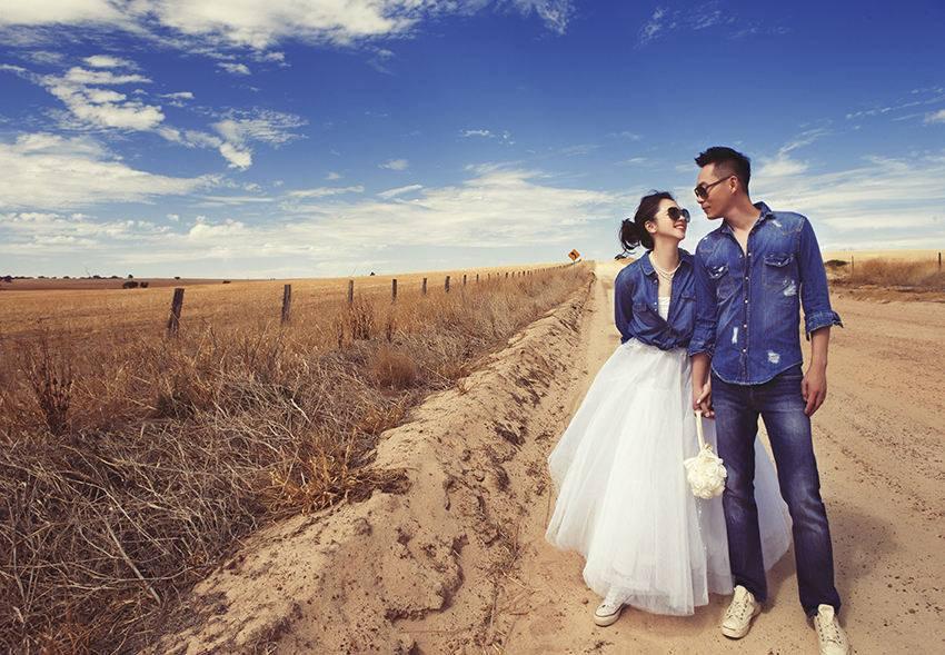 婚纱不搭球鞋就落伍!盘点8个中西方穿球鞋拍婚纱的女星