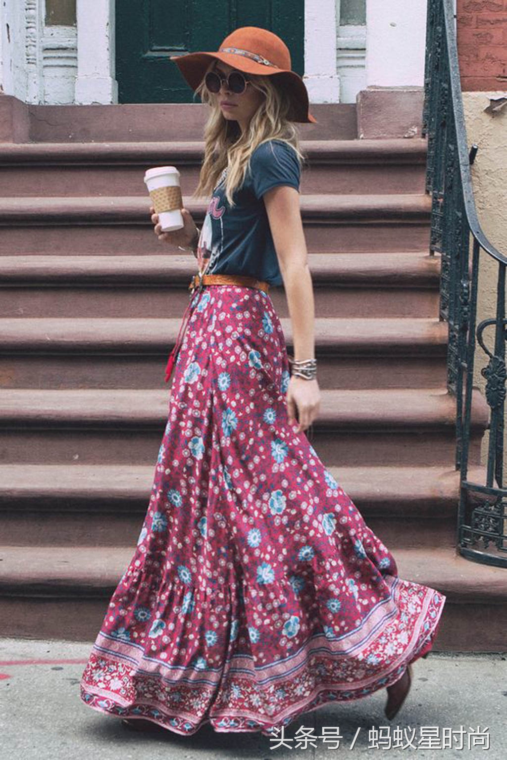 这个夏天你压箱底的波西米亚长裙又可以拿出来了