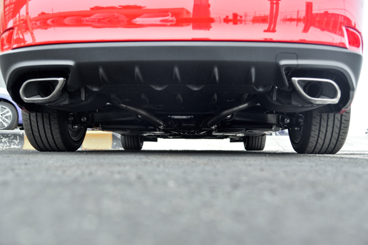 雷克萨斯is300fsport和普通版区别,雷克萨斯is300fsport深度评测