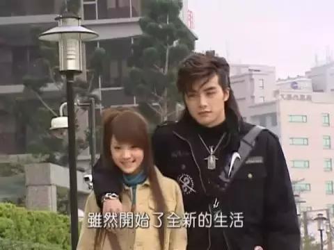 林依晨陈妍希关系,林依晨林心如私下关系