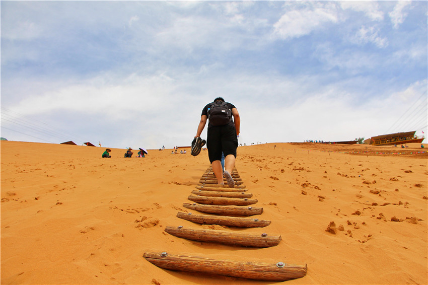 宁夏沙坡头旅游视频,宁夏中卫沙坡头旅游攻略