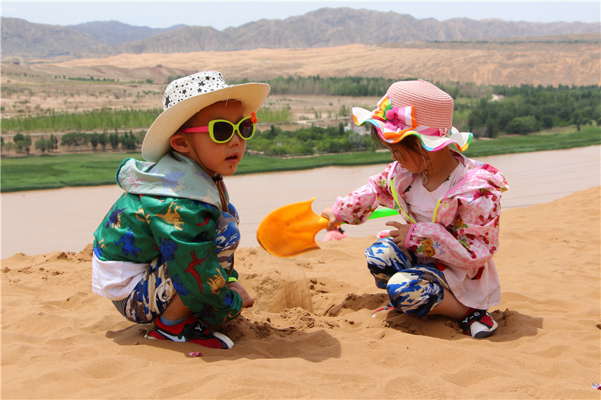 宁夏沙坡头旅游视频,宁夏中卫沙坡头旅游攻略