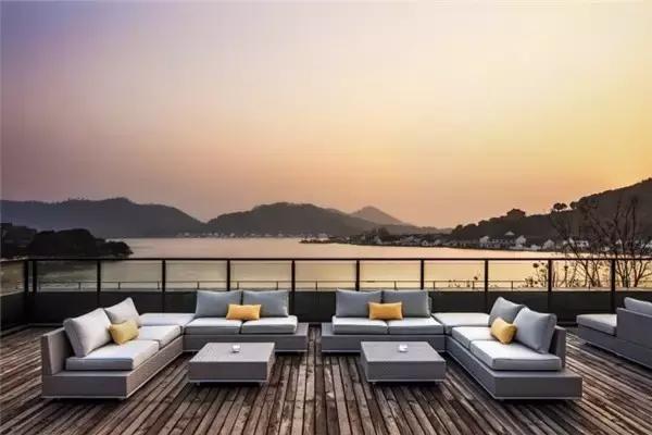 何必去马代,宁波这些美到窒息の无边泳池,就能让你一秒入海,即刻度假