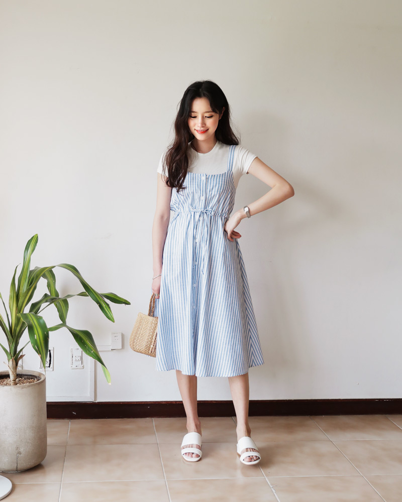 吊带裙配T恤最新韩版女装引领时尚潮流趋势