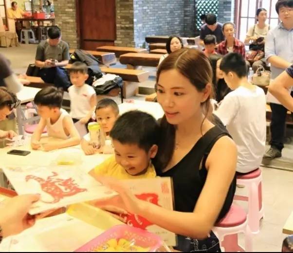 陪伴就是最长情的告白,周末,带儿子到佛山“小台湾”度个假