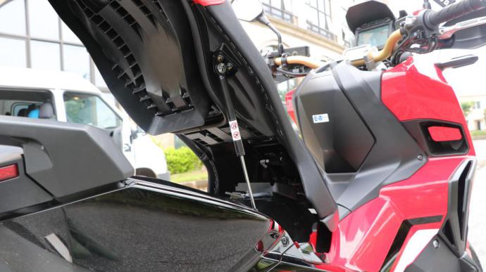 灏忎笝娴嬭瘎xcr300,灏忎笝璇勬祴宸濆磶ninja400