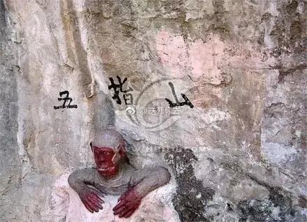 要不是腰软，怎么能把腿的劈这么开？