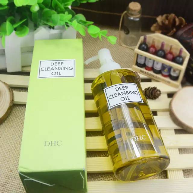 卸妆真的能去黑头吗,卸妆卸得很干净为什么还是长闭口