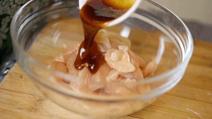 快餐店炸锅炸鸡柳,在家炸成品鸡柳视频教程