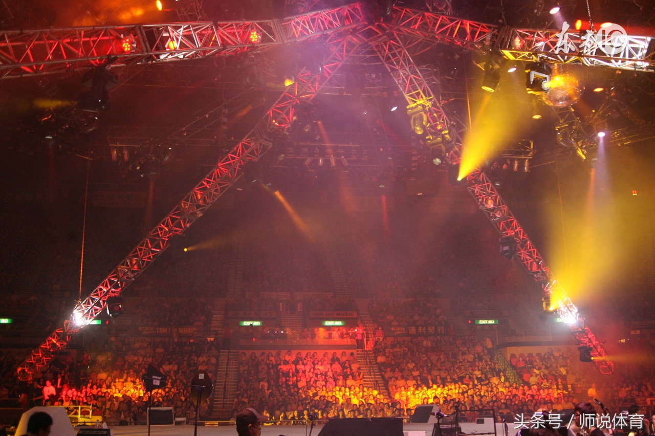 张学友太原演唱会完整视频2006,张学友演唱会中断表演