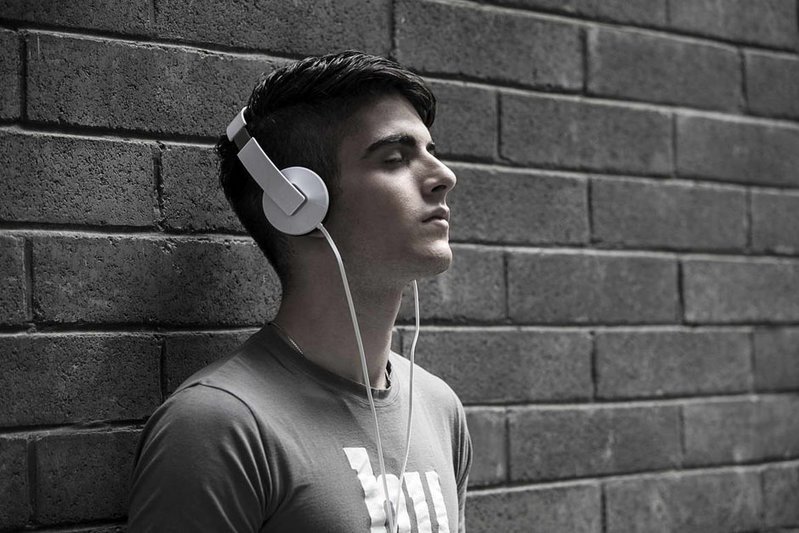 耳机线发黄可以洗白吗,苹果耳机线发黄怎么清洗