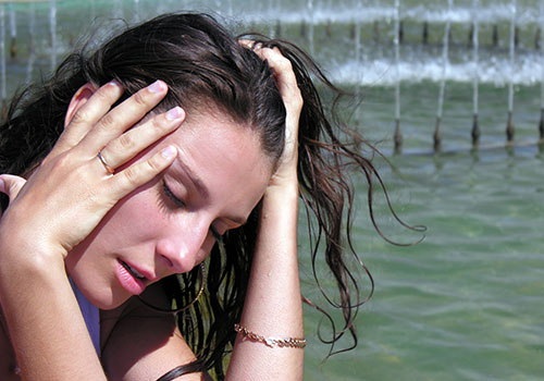 一到夏天就犯困怎么解决,中暑了全身乏力总是犯困