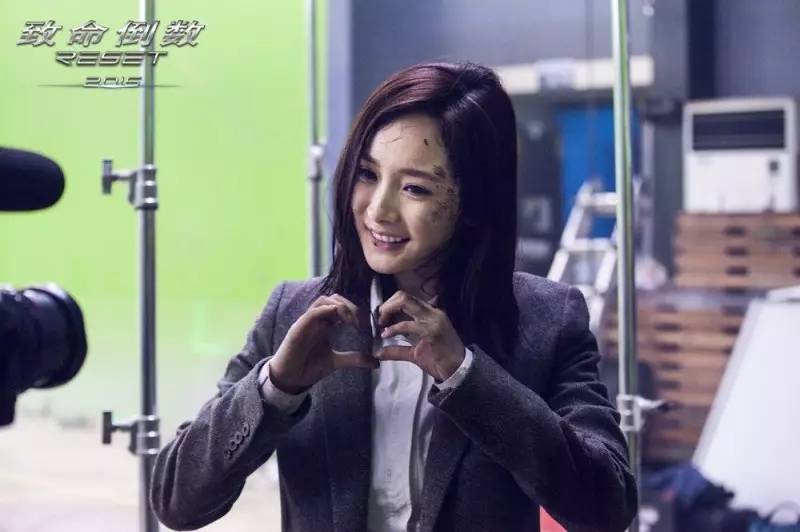 逆时营救三个杨幂是怎么回事,讲解科幻片逆时营救