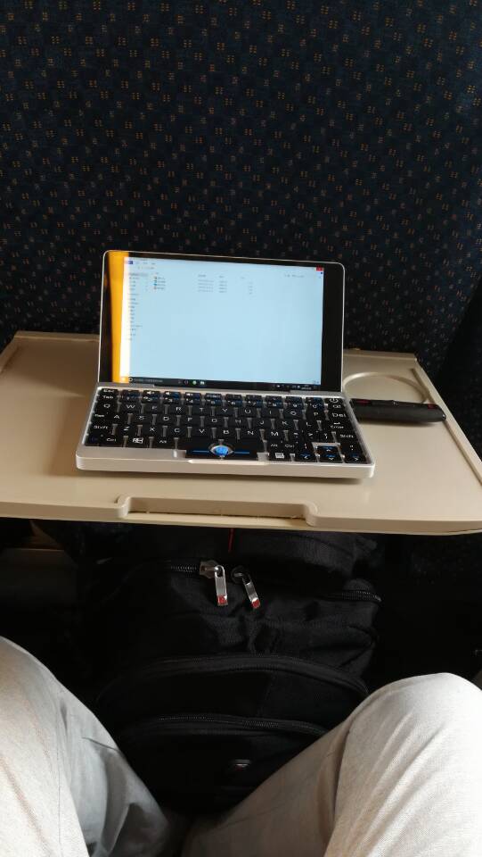 有人说7寸铝合金小本设计愚蠢？数十名网友集体狂怼！