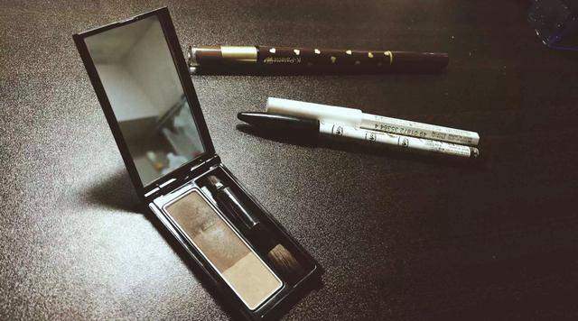 女生10个必买的美妆单品,女生必入的十个美妆单品