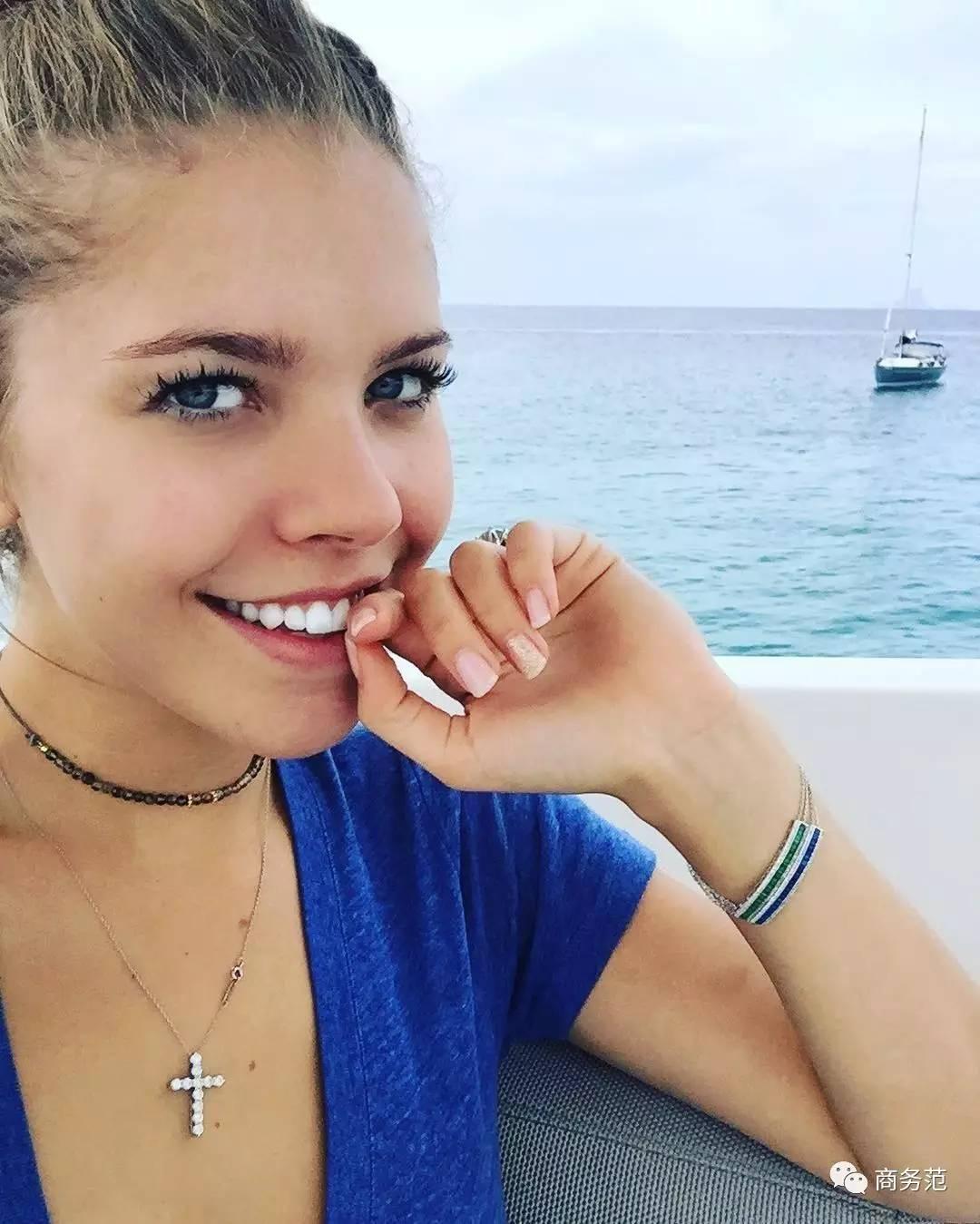 65万颗水晶打造的婚礼,施华洛世奇继承人款婚纱