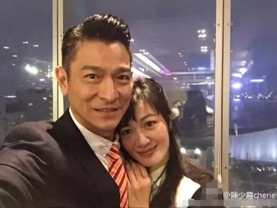 她当红时息影如今风韵犹存,她当红时息影经商成富婆