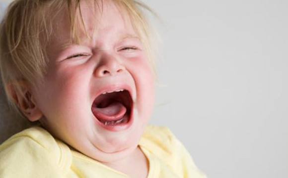 为什么四个月的宝宝睡眠经常大哭,为什么宝宝四个月哭闹特别凶