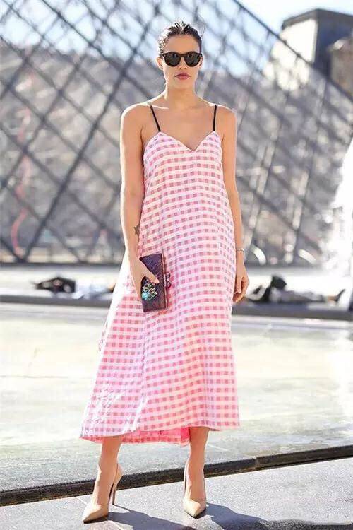 女星都在穿这件桌布单品，看完1秒就爱上！