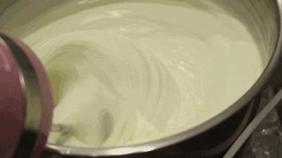 恒大冰泉椰子茶,恒大冰泉长白山天然矿泉水泡茶