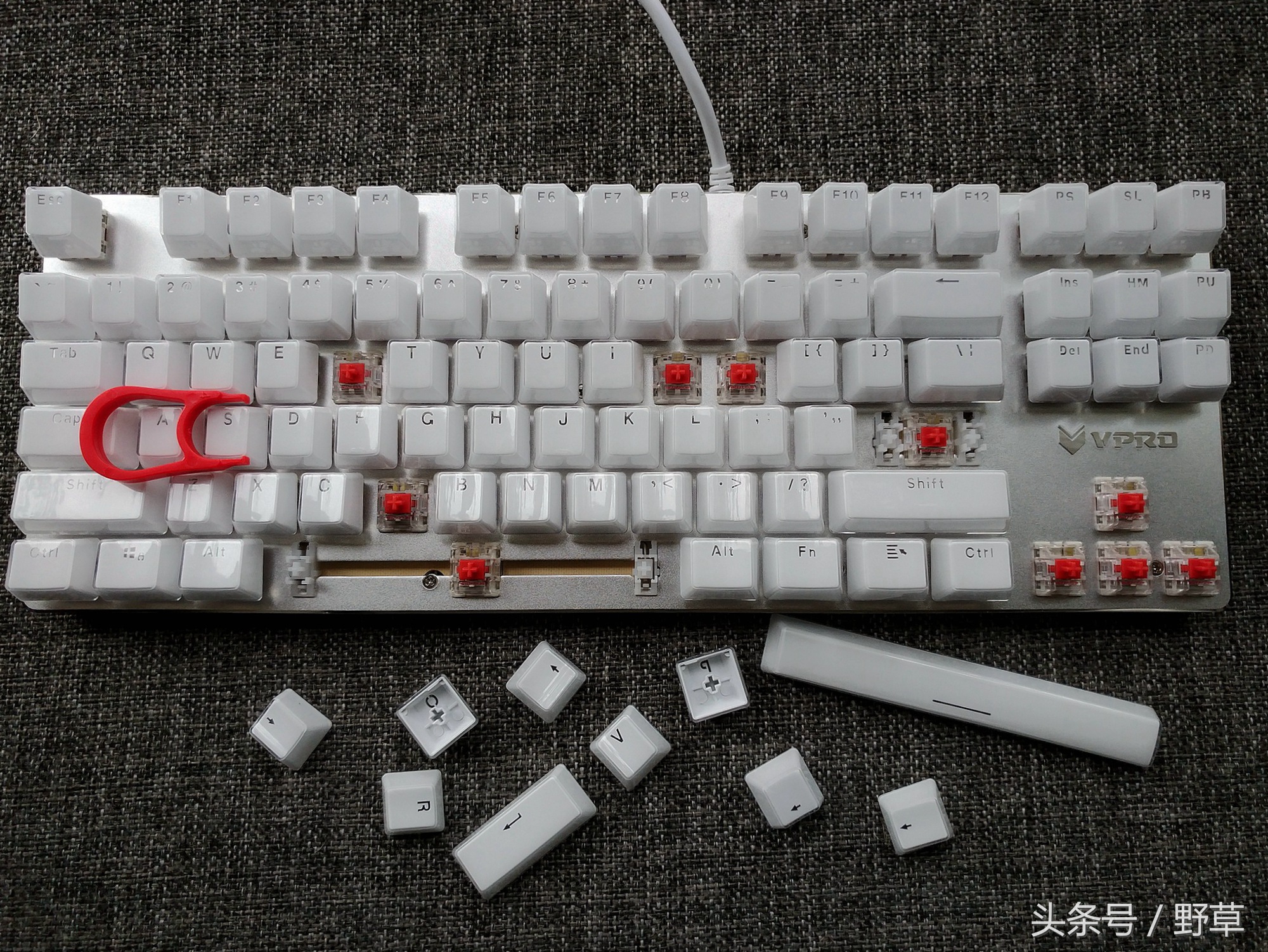 雷柏v500srgb机械键盘,雷柏v500合金版键盘黑轴测评