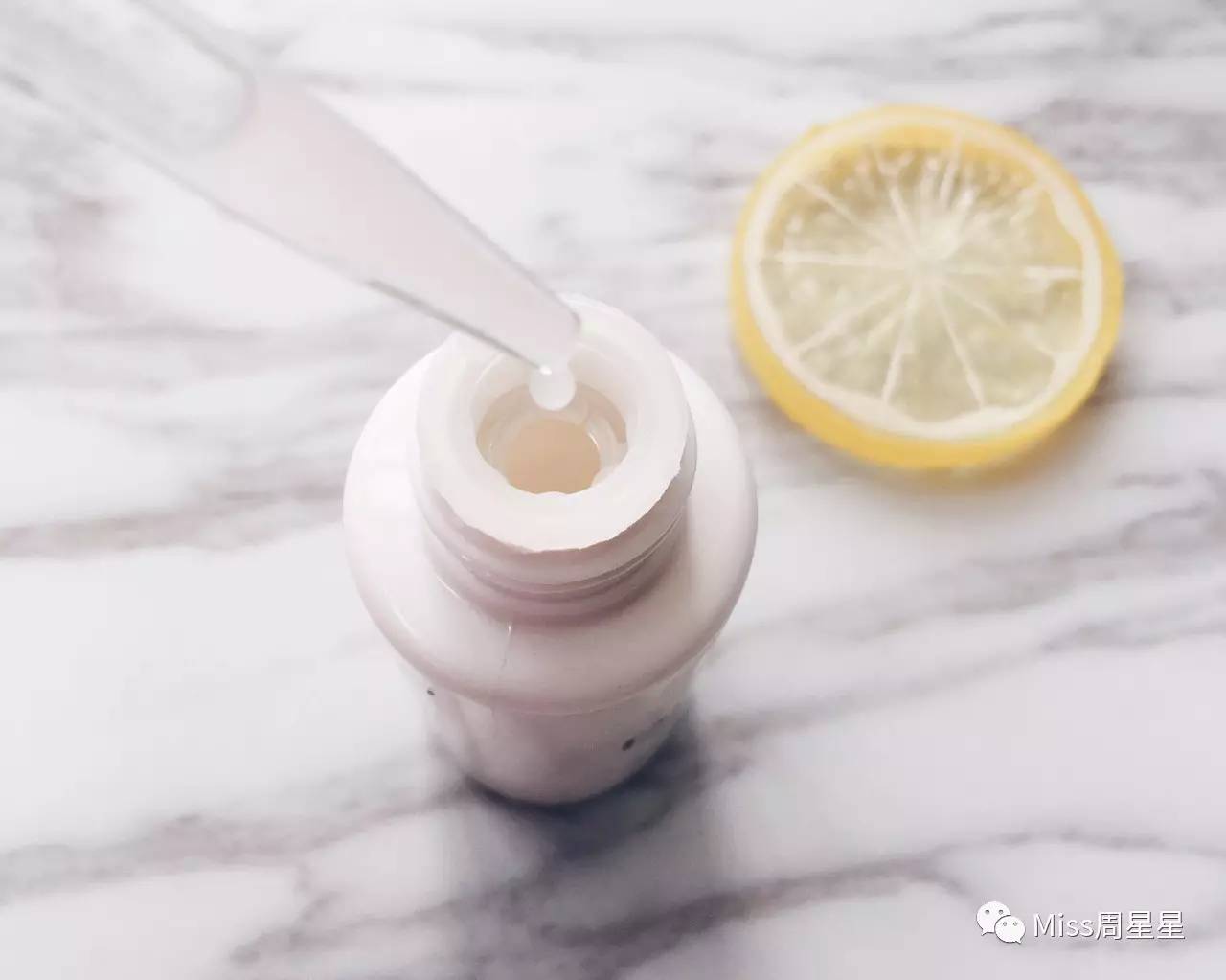 有效美白精华推荐,美白的八种成分