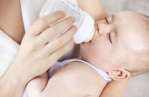 吃母乳宝宝拉稀怎么看有没有奶瓣,宝宝吃母乳就拉稀看什么科