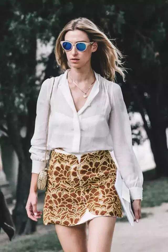 衣服太宽怎么穿才好看女生,女生怎么穿衣服才不会显得臃肿