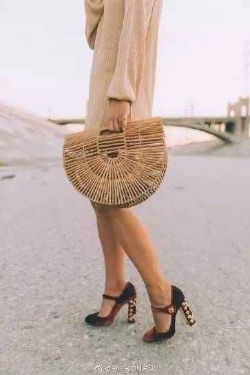 最近整个时尚圈都中了这个包包的毒!