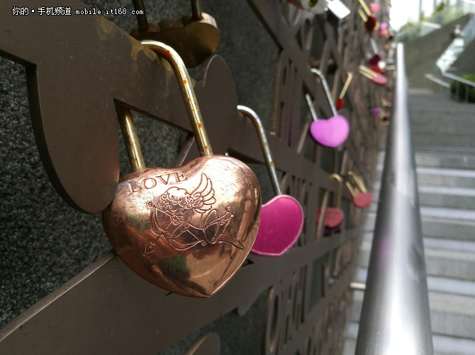 荣耀手机拍照对比评测,荣耀6p拍照对比