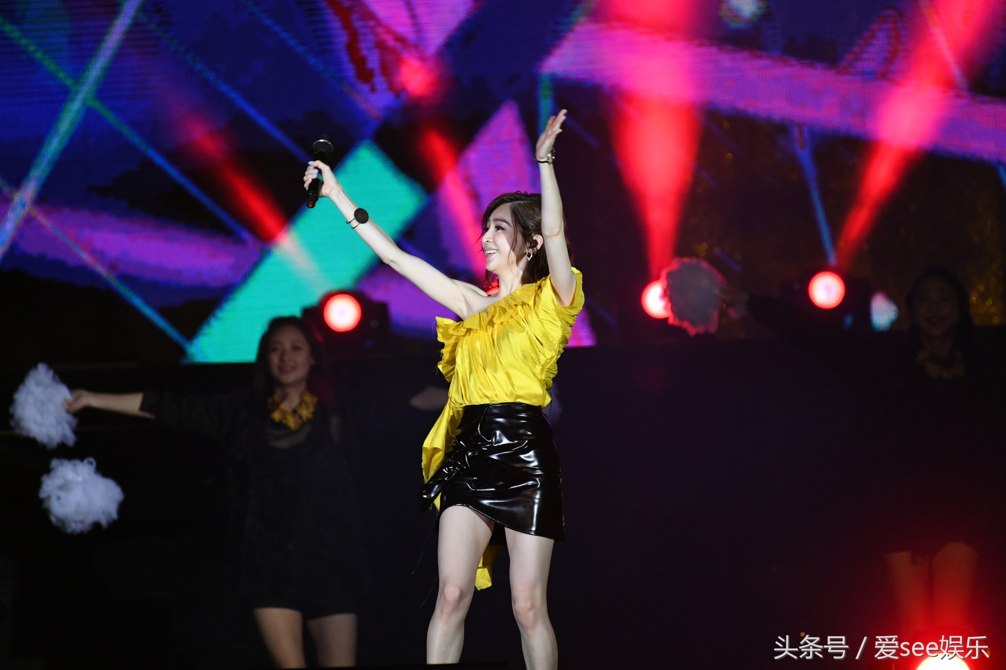 孙燕姿蔡依林同台,张韶涵孙燕姿同台