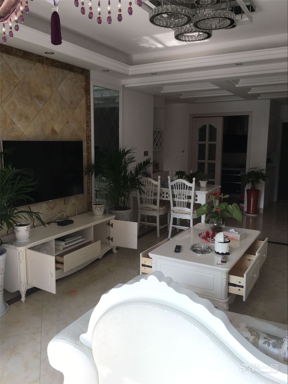 晒无锡富力城实景图，还没有入住，89平三居室新家，现代风10万贵吗？