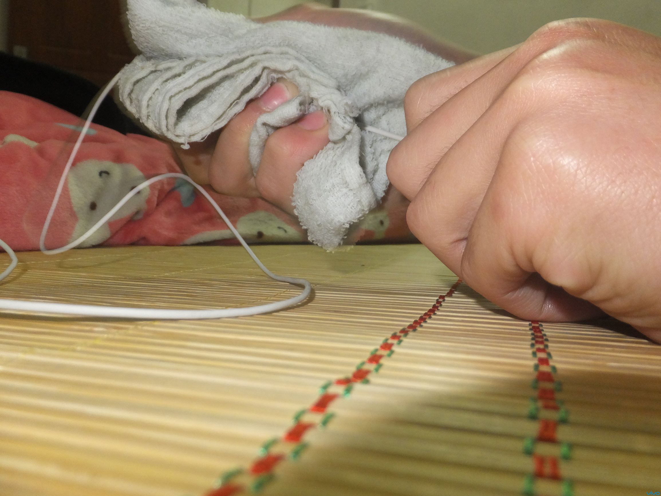 耳机线发黄可以洗白吗,苹果耳机线发黄怎么清洗