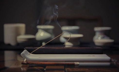 难言之痒，都是岁月馈赠的吻痕