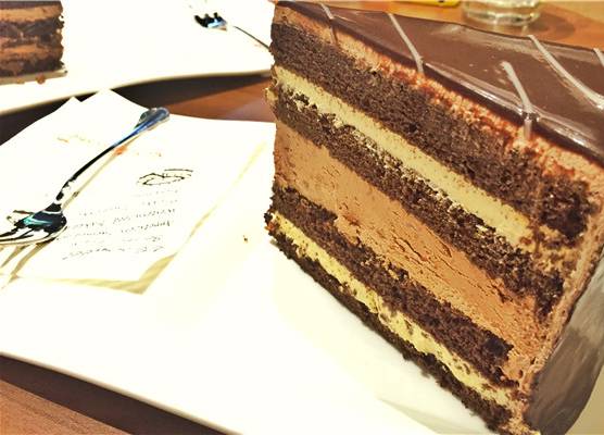 鼓起勇气踏入“武汉天地”剪头发，没想到却被“搞”大了肚子……