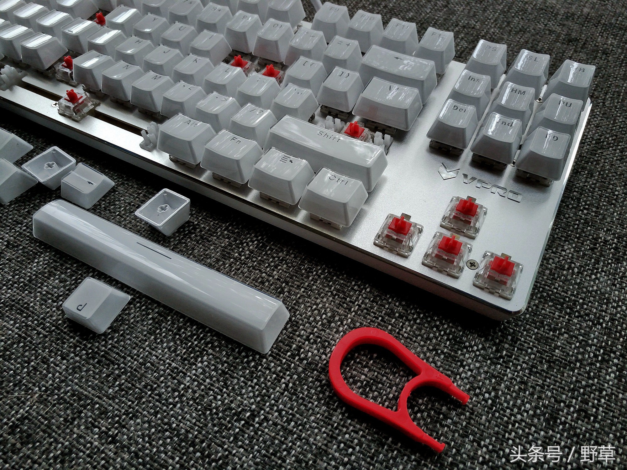 雷柏v500srgb机械键盘,雷柏v500合金版键盘黑轴测评