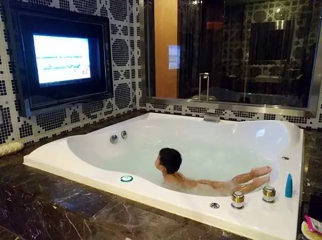 陪伴就是最长情的告白,周末,带儿子到佛山“小台湾”度个假