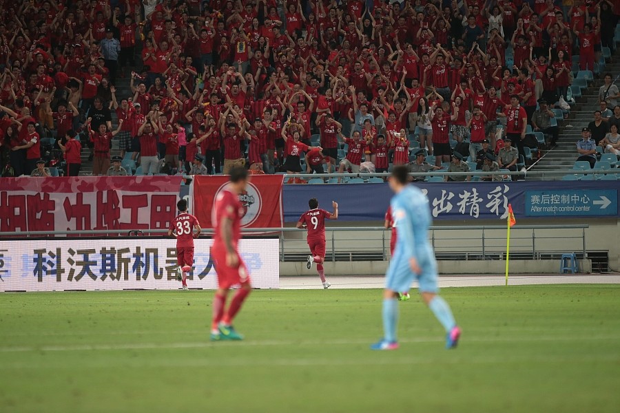 容大退出中甲原因,保定容大中甲集锦