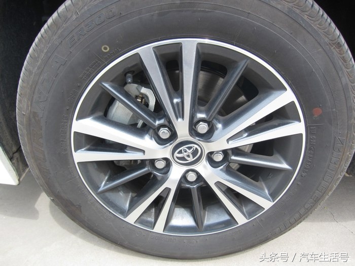 广汽雷凌1.2t精英版,广汽雷凌1.5领先版