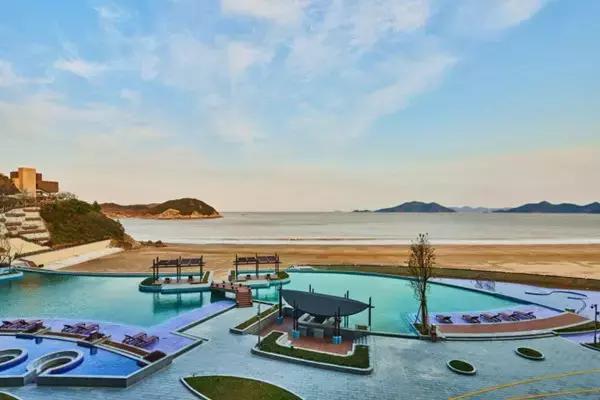 何必去马代,宁波这些美到窒息の无边泳池,就能让你一秒入海,即刻度假