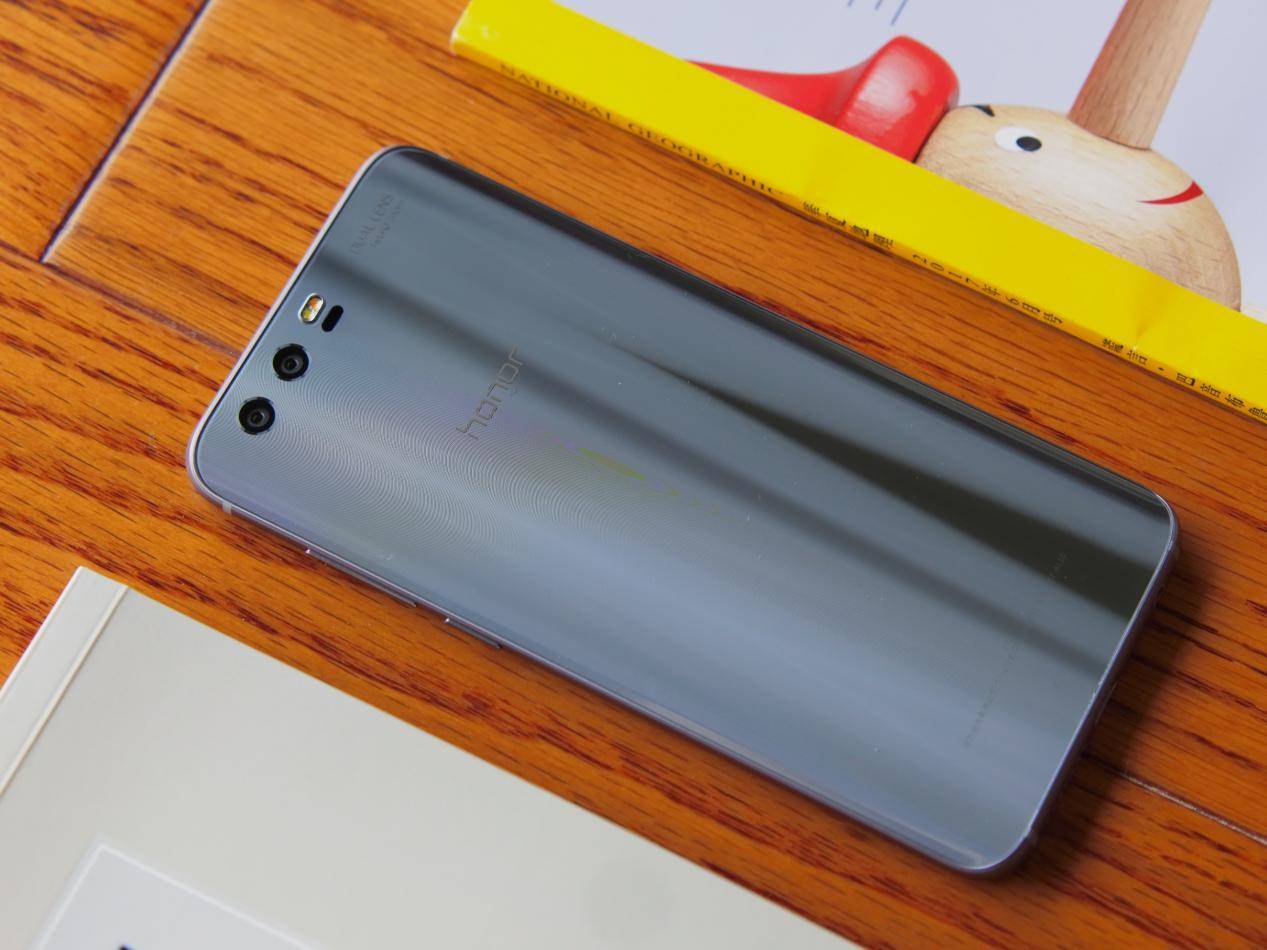 荣耀9深度评测,才貌双全没什么好挑剔了