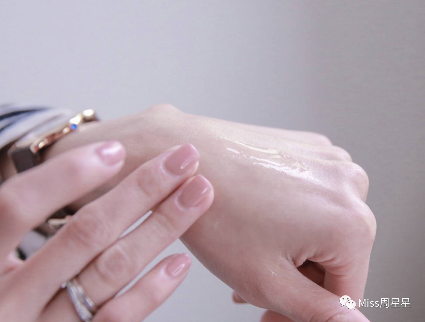 有效美白精华推荐,美白的八种成分