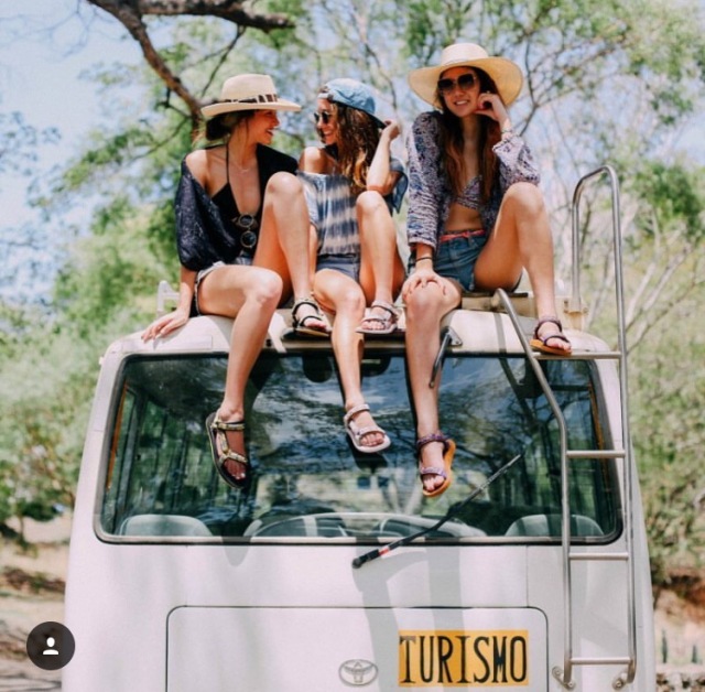 作为一个有品位的女人,品质生活从一双拖鞋也可以开始